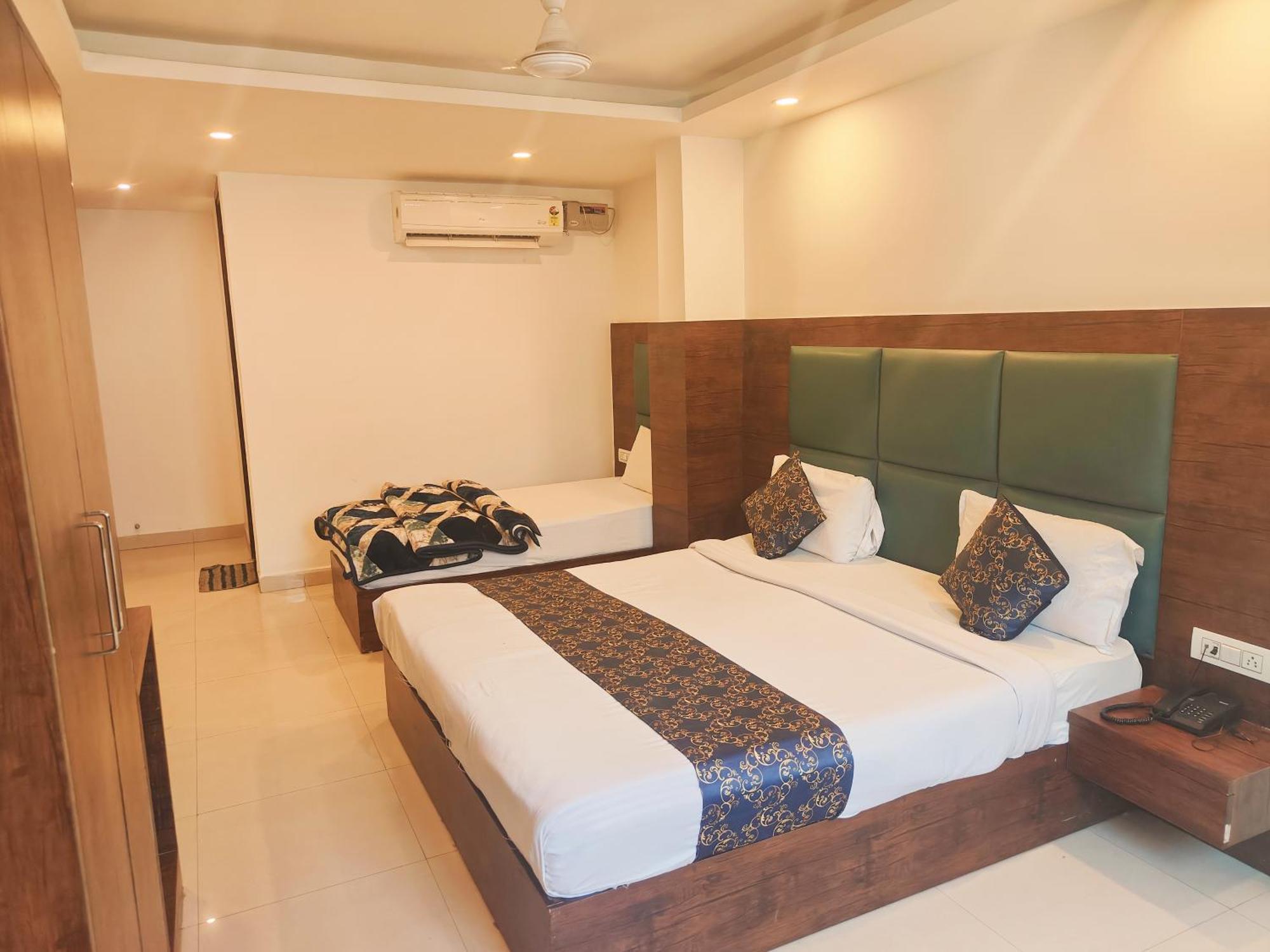 Hotel De Tark A Family Hotel Near Igi Airport Delhi Neu-Delhi Exterior foto