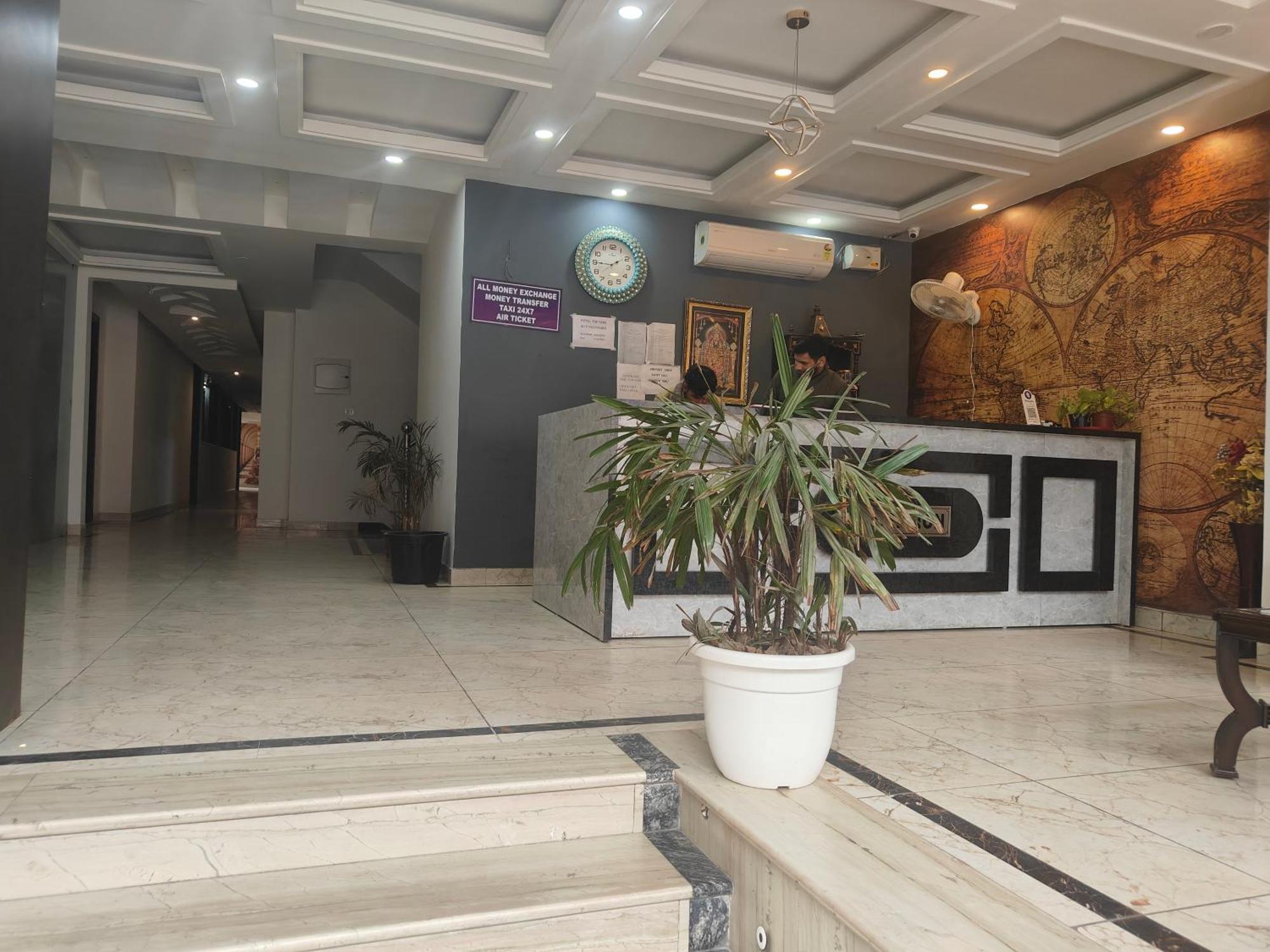 Hotel De Tark A Family Hotel Near Igi Airport Delhi Neu-Delhi Exterior foto